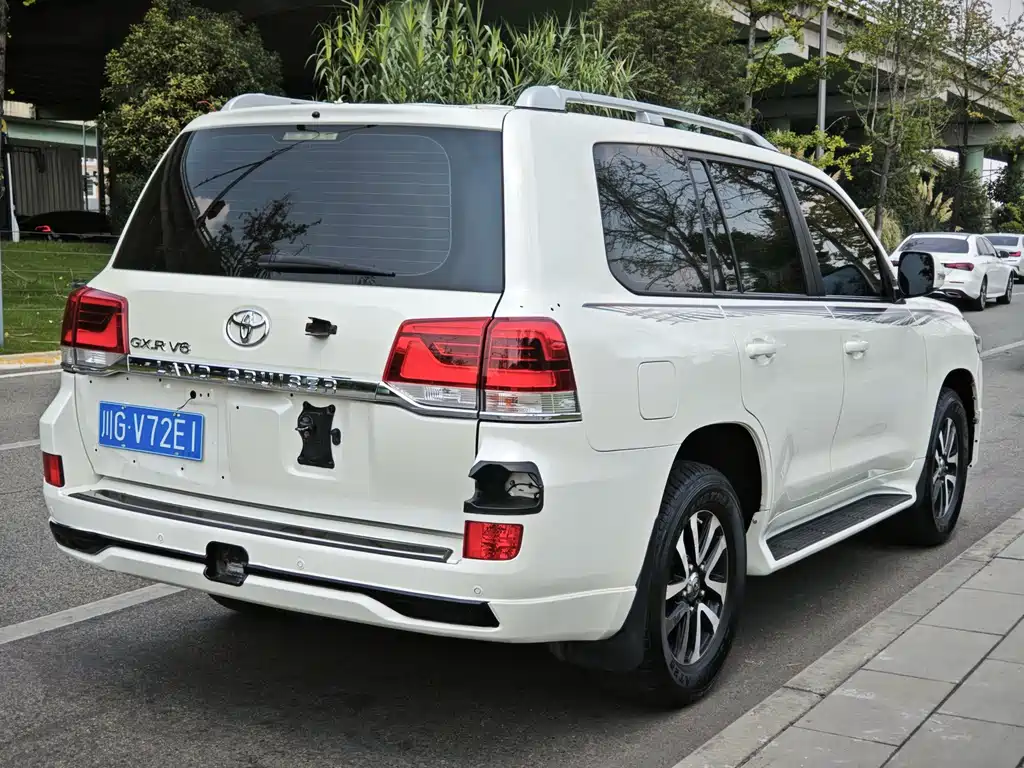 Toyota Land Cruiser — миниатюра 4