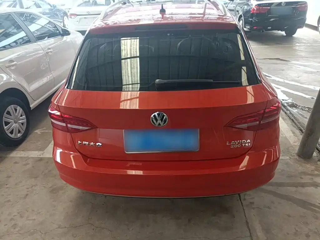 Volkswagen Lavida — миниатюра 6