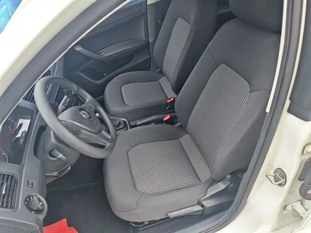 Volkswagen Santana — миниатюра 15