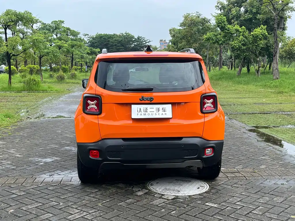 Jeep Renegade — миниатюра 5