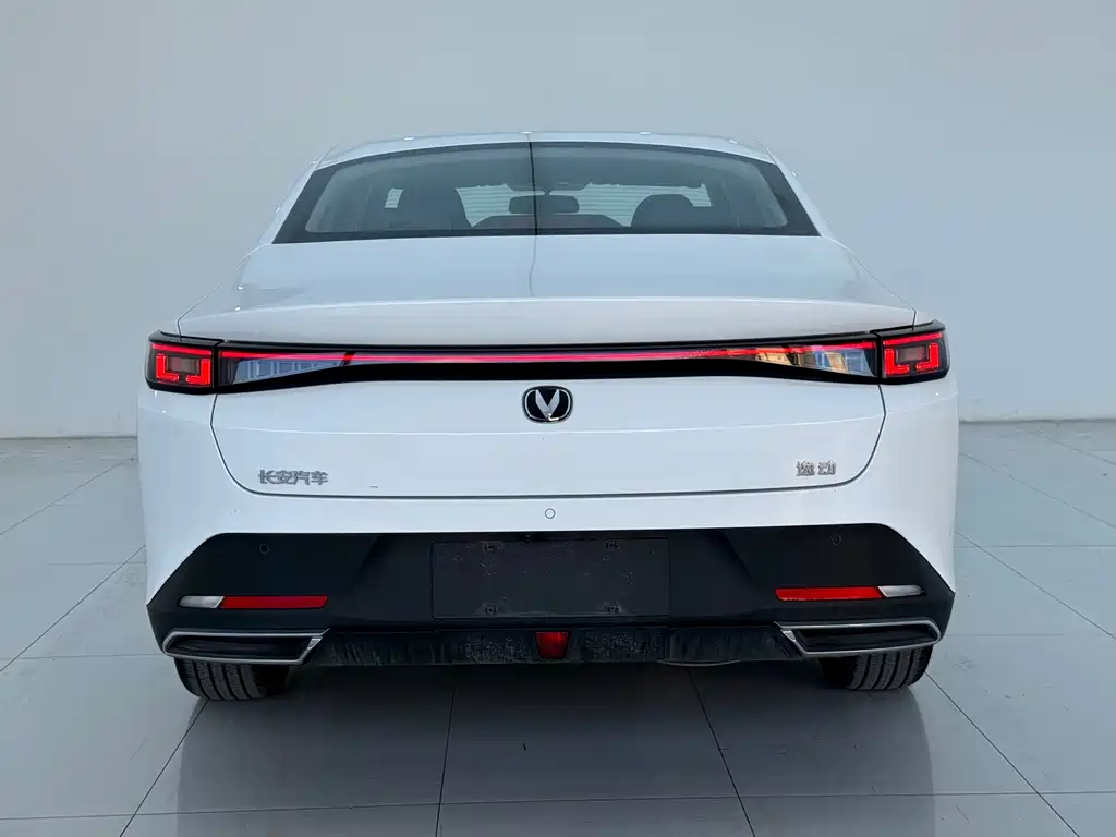 Changan Eado — миниатюра 10