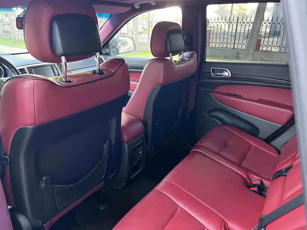 Jeep Grand Cherokee (Import) 3.6L Comfort Enjoy Navigation Edition, фото 22