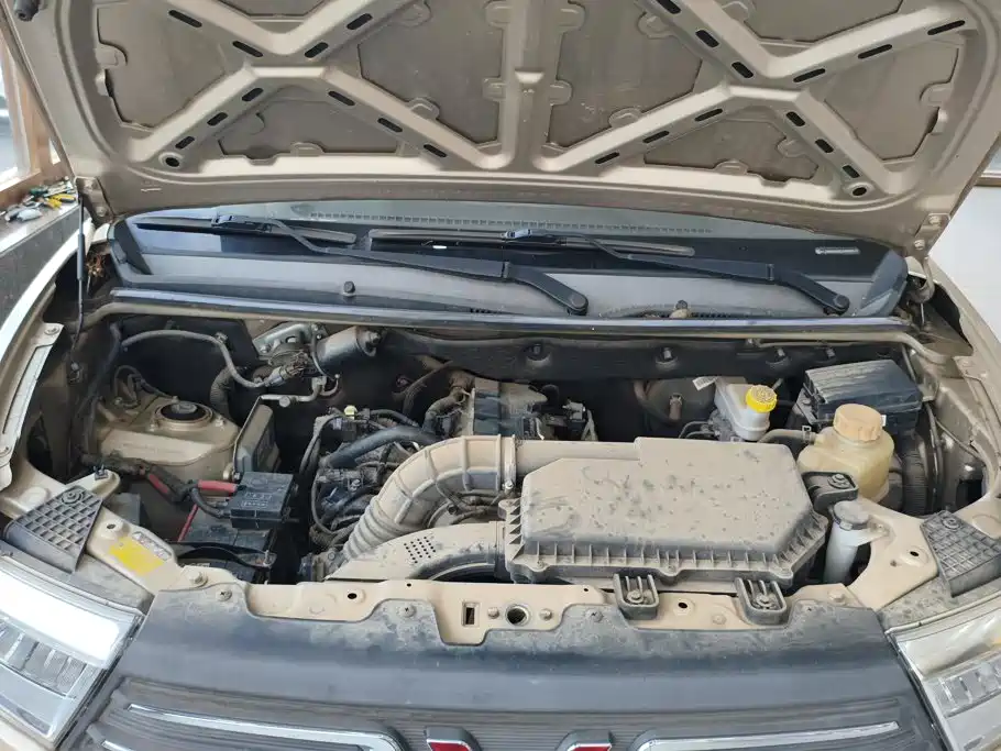 Wuling Hongguang V — миниатюра 10