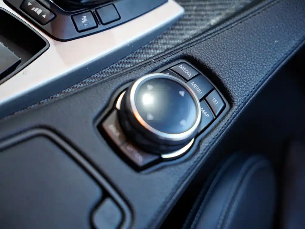 BMW M6 — миниатюра 40