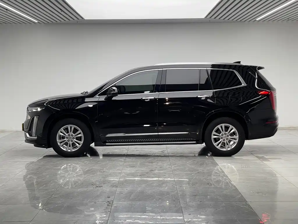 Cadillac XT6 — миниатюра 7