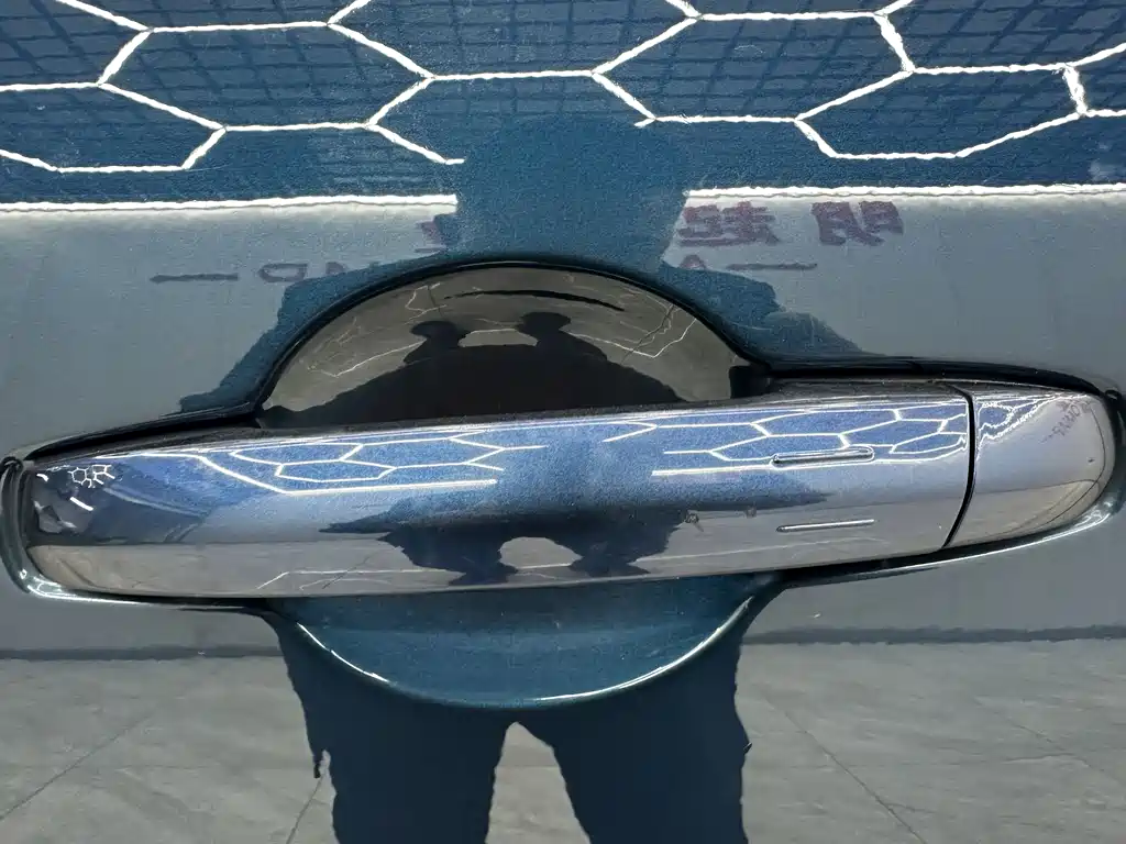 GEELY AUTOMOBILE VISION X6