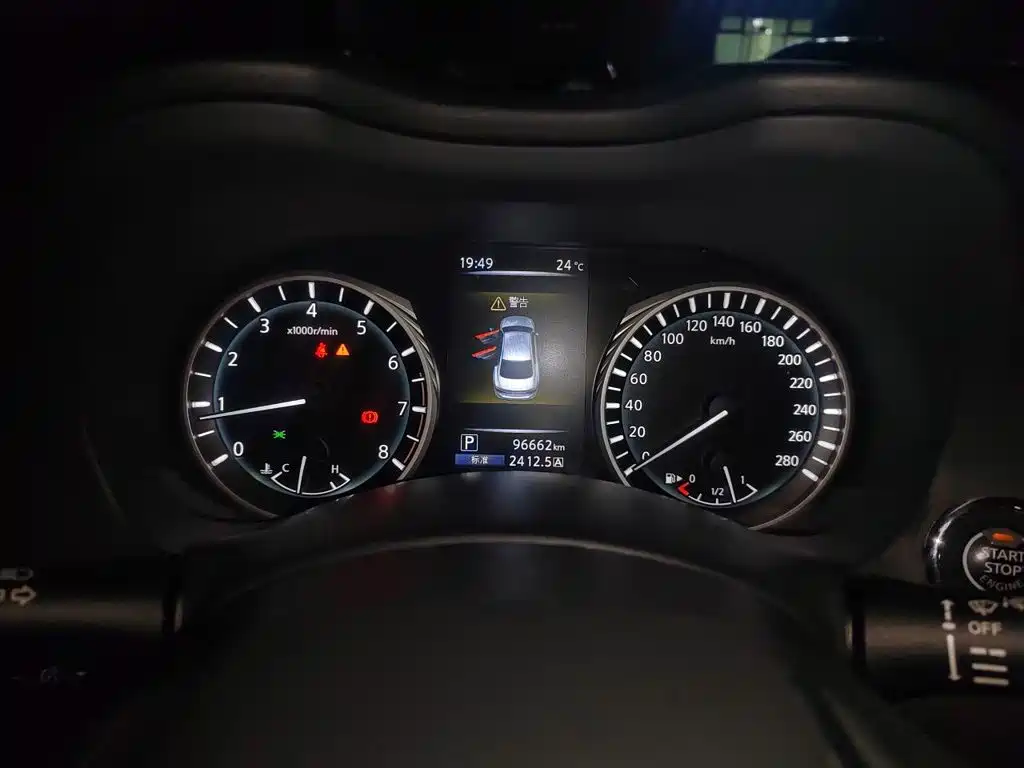 Infiniti Q50L — миниатюра 12