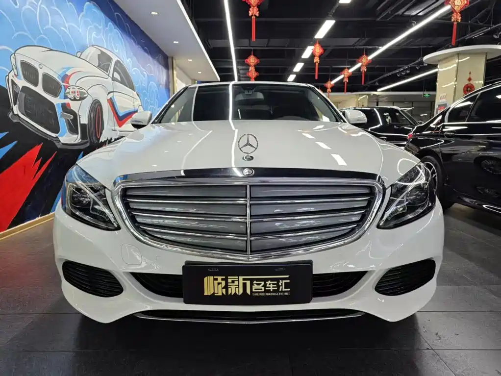Mercedes-Benz C-Class — миниатюра 2