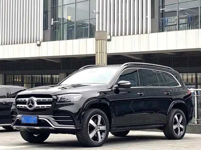 MERCEDES-BENZ GLS 2021