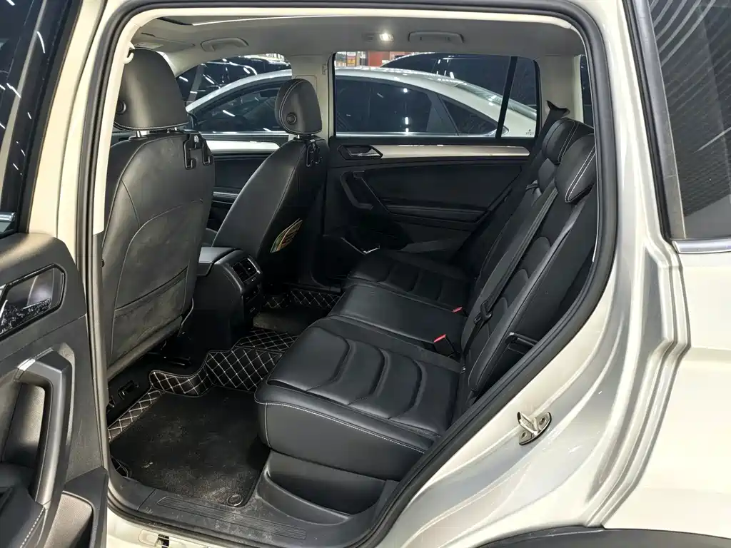 Volkswagen Tiguan L — миниатюра 5