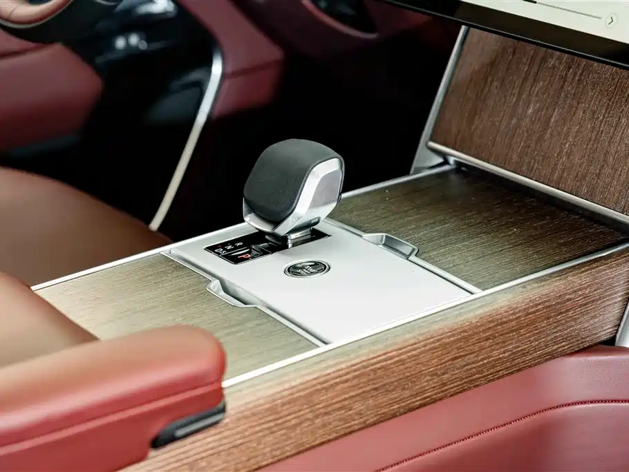 Land Rover Range Rover — миниатюра 18