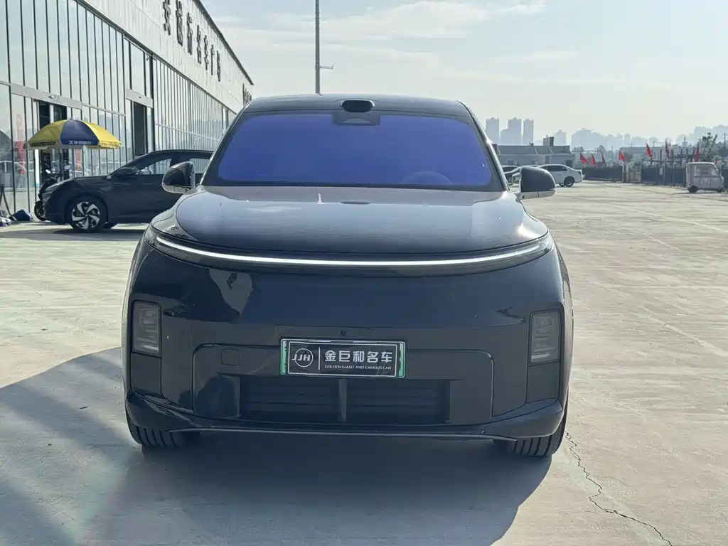 Li Auto Li L8 — миниатюра 2