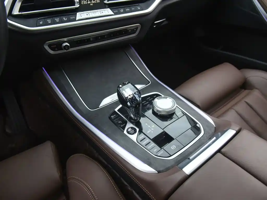 BMW X5 (Import) — миниатюра 10