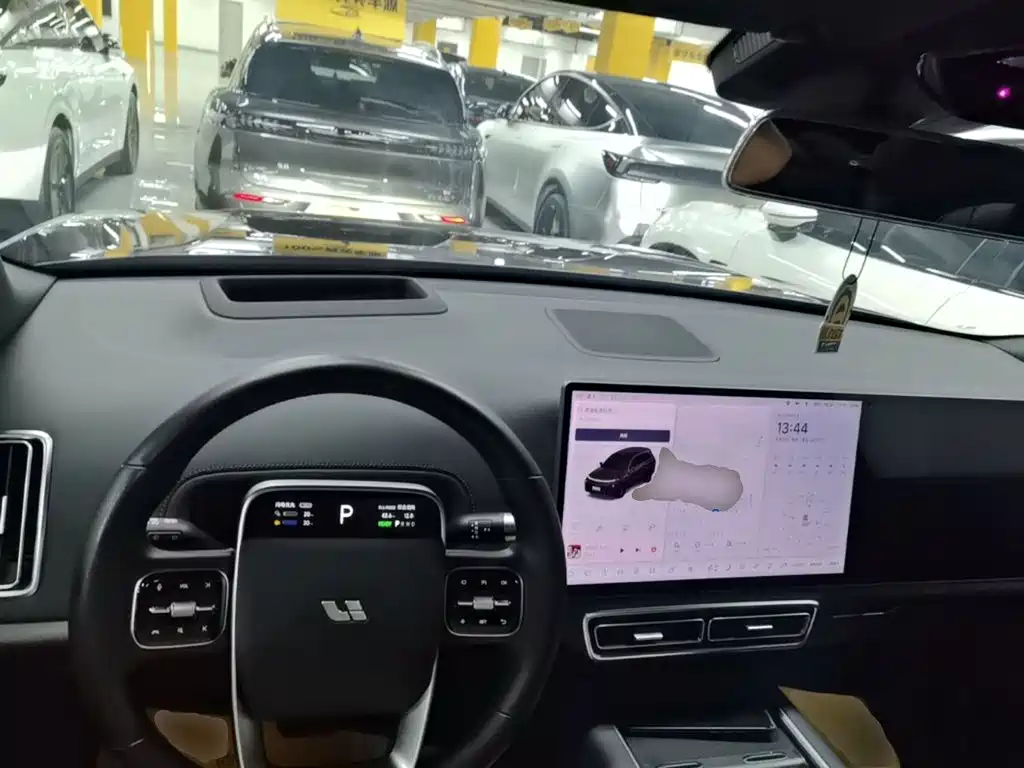 Li Auto Li L8 — миниатюра 10