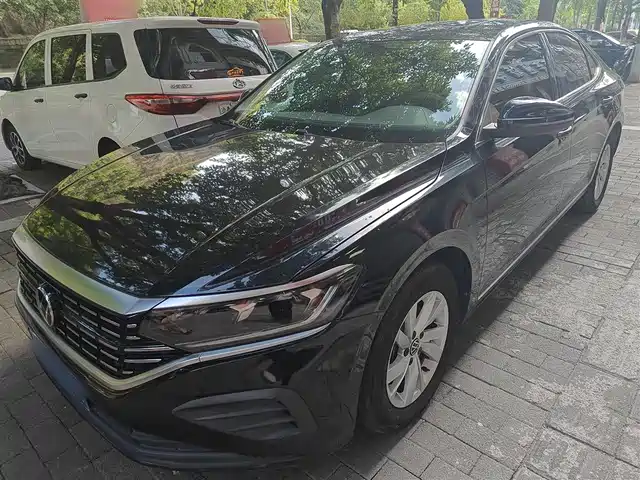 VOLKSWAGEN PASSAT 2022