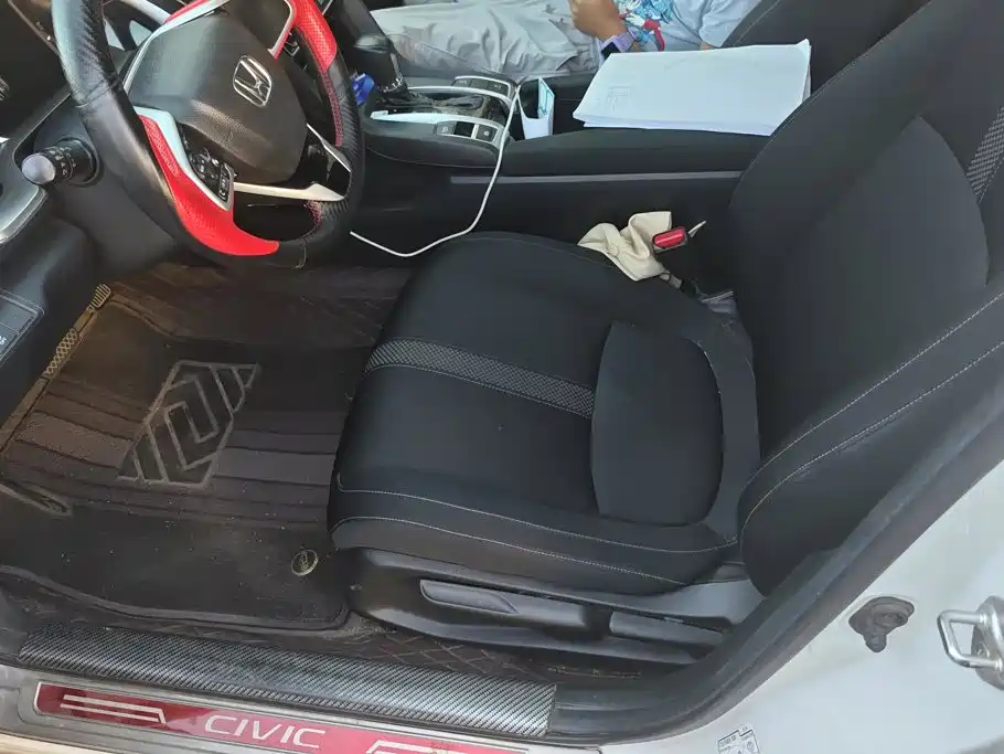 Honda Civic — миниатюра 9