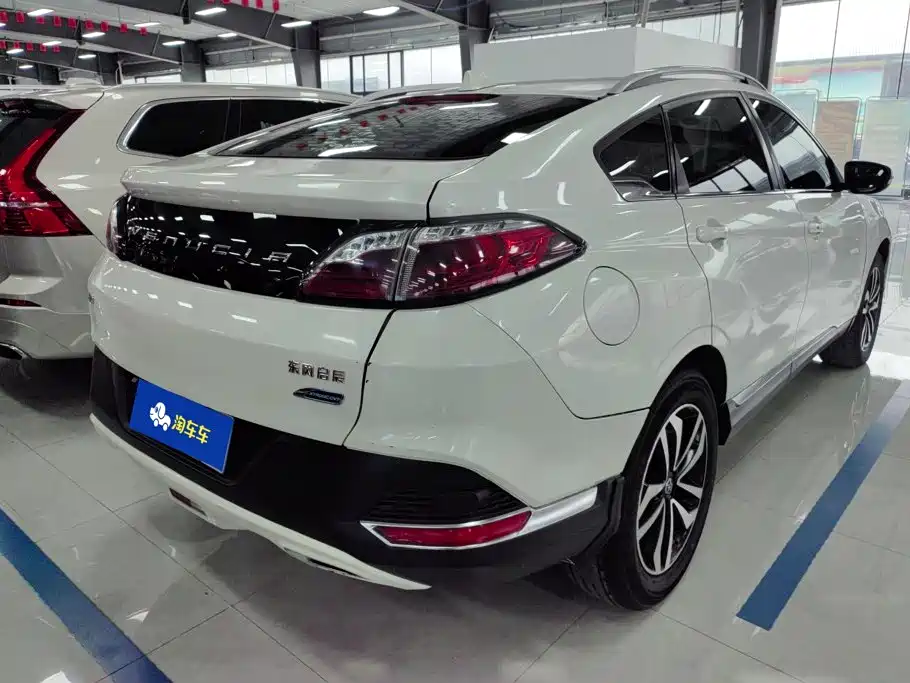 Venucia T90 — миниатюра 3