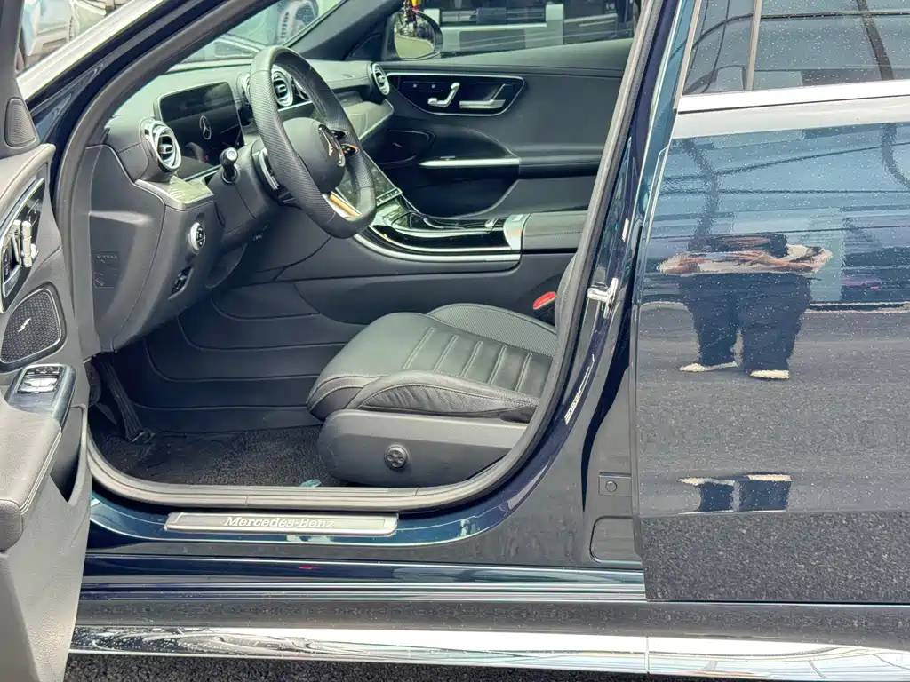 Mercedes-Benz C-Class — миниатюра 5