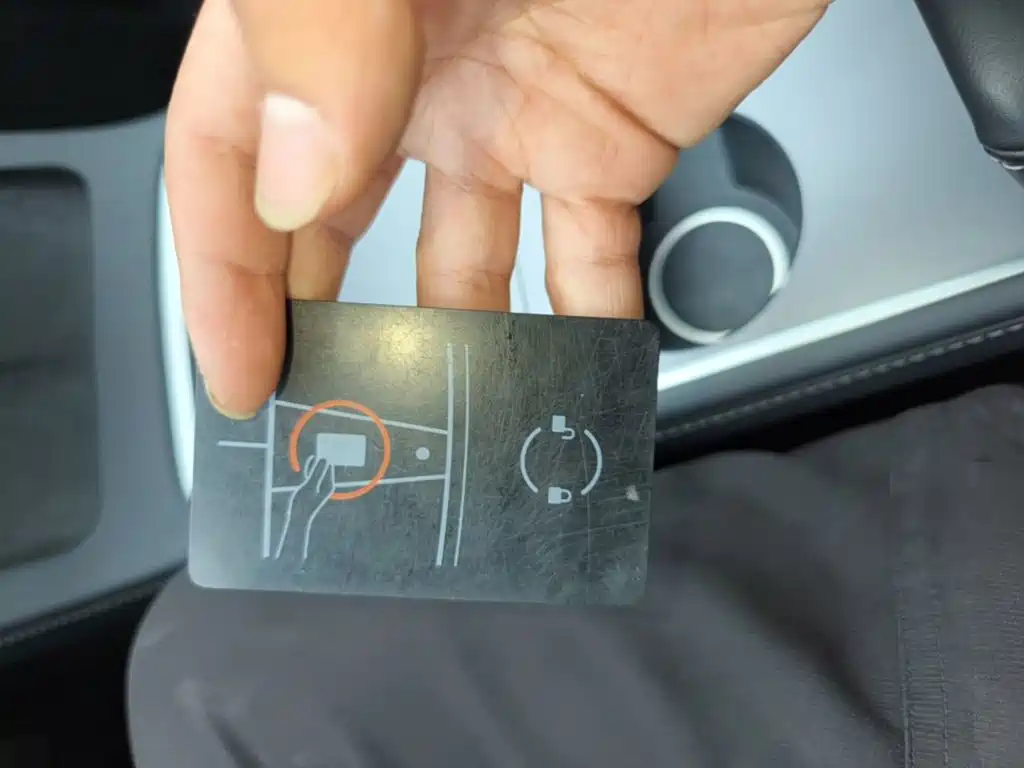 Tesla Model 3 — миниатюра 9
