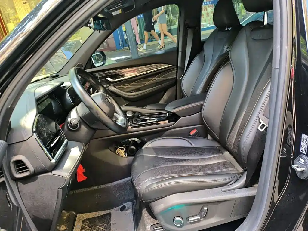 Geely Xingyue L — миниатюра 11