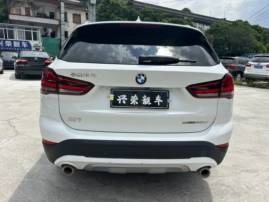 BMW X1 — миниатюра 6