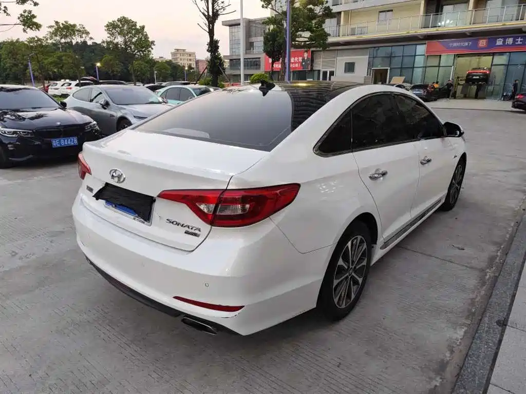 Hyundai Sonata — миниатюра 7