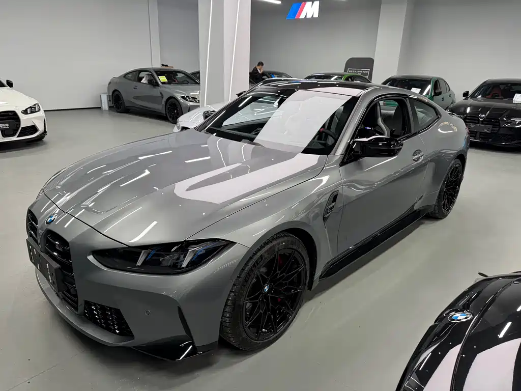 BMW M4 0