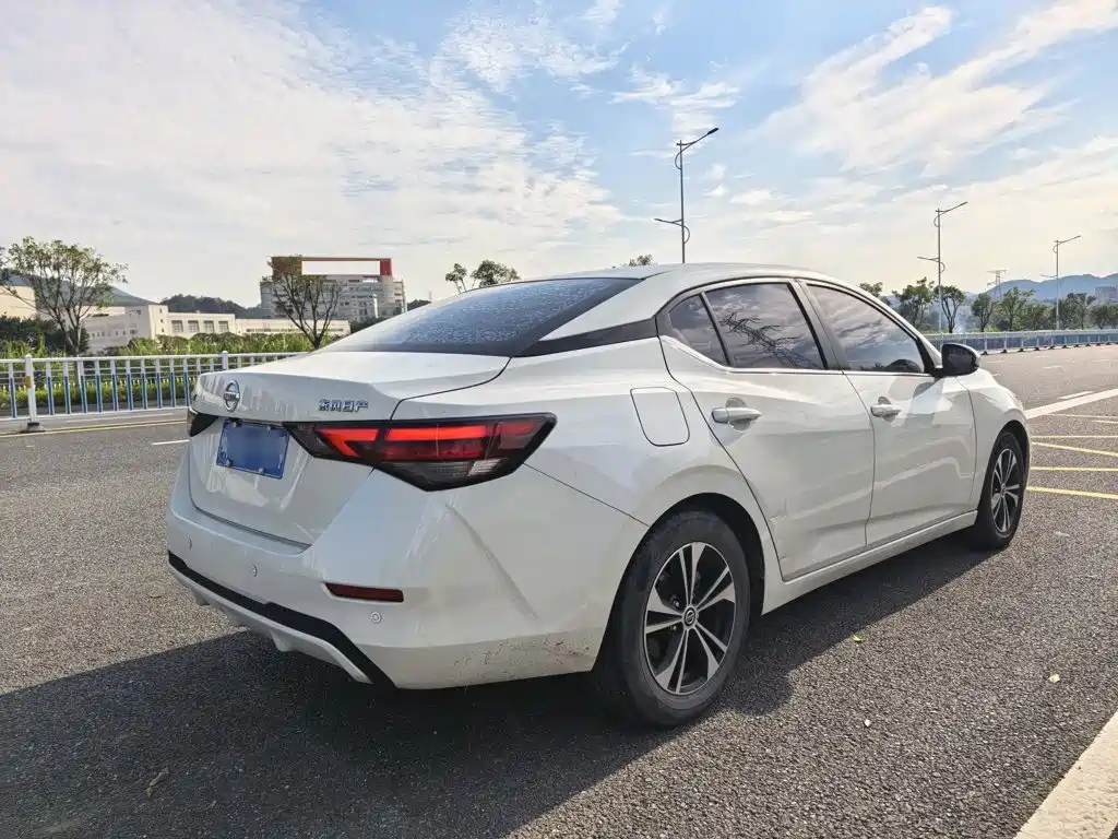 Nissan Sylphy — миниатюра 6