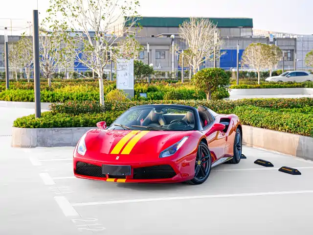 Ferrari 488