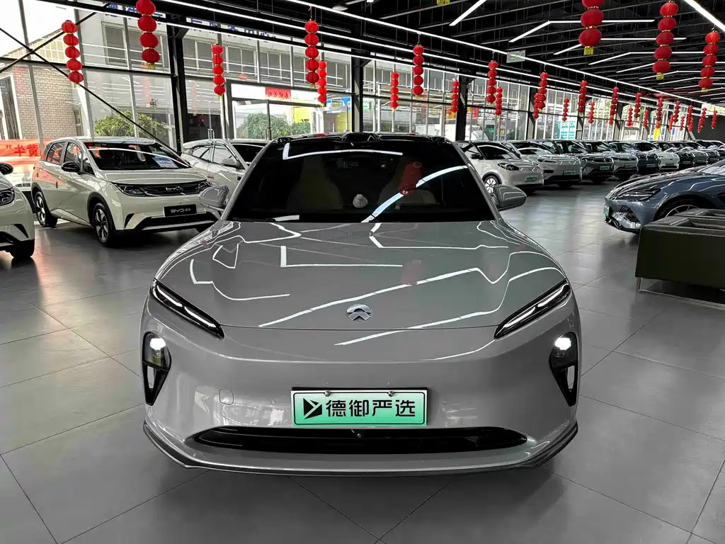 NIO ET5T — миниатюра 2