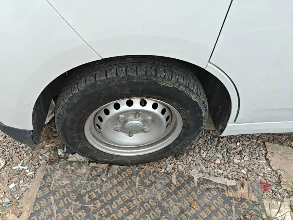 Wuling Yangguang — миниатюра 23