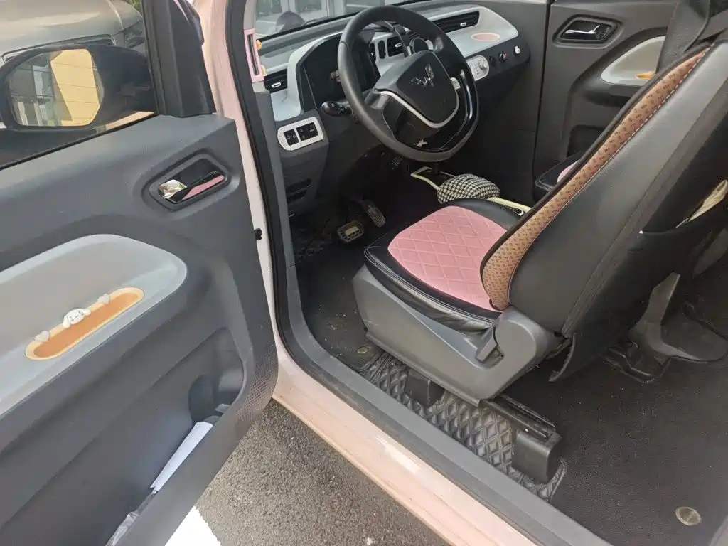 Wuling MINIEV — миниатюра 12