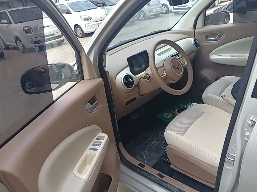 Wuling MINIEV — миниатюра 16