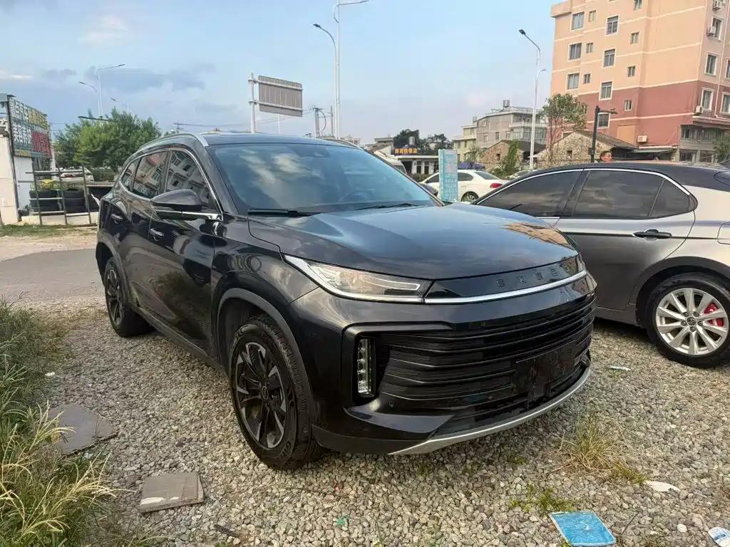 Exeed Lingyun — миниатюра 4