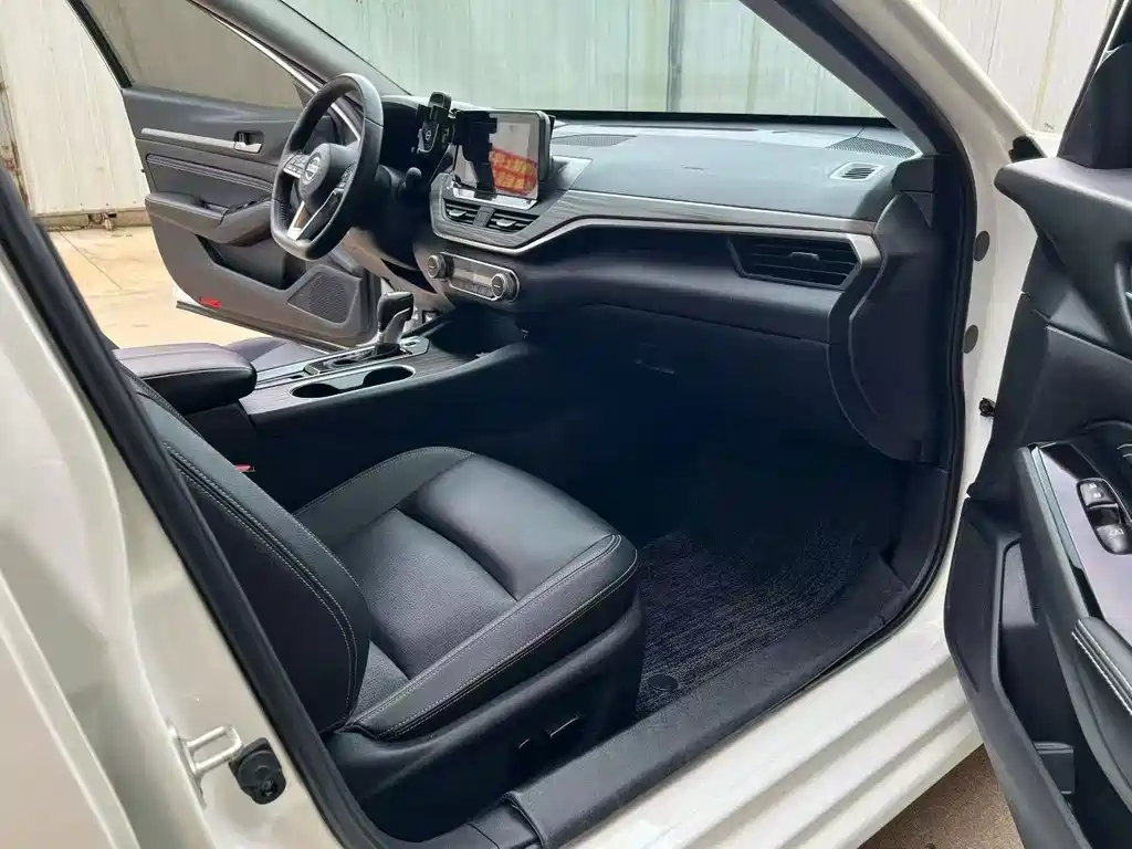 Nissan Teana — миниатюра 6