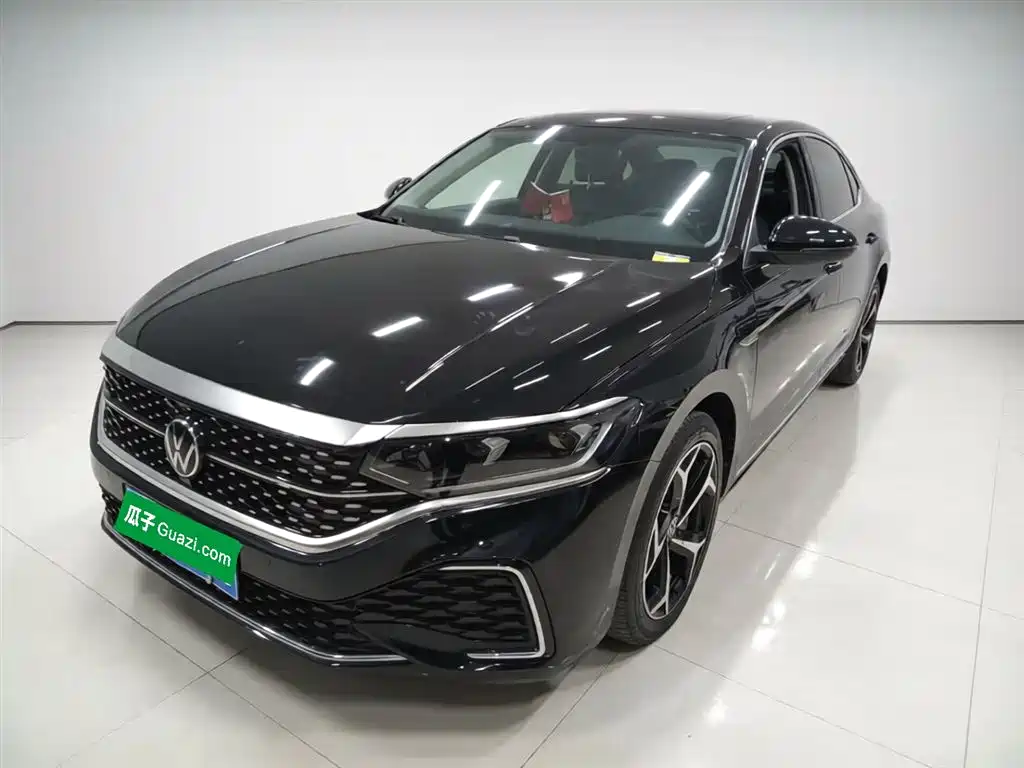 Volkswagen Passat 2023
