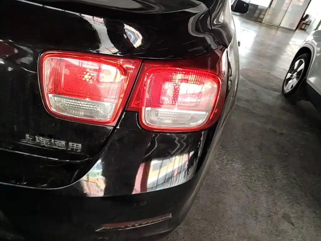 Chevrolet Malibu — миниатюра 8