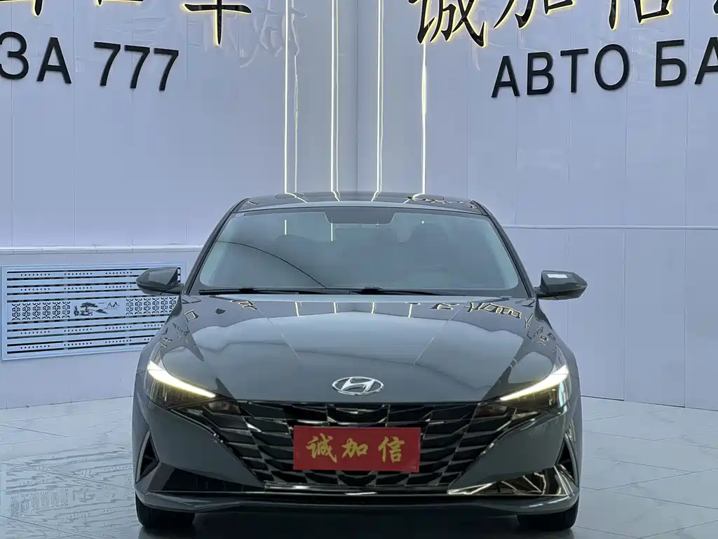 Hyundai Elantra — миниатюра 2