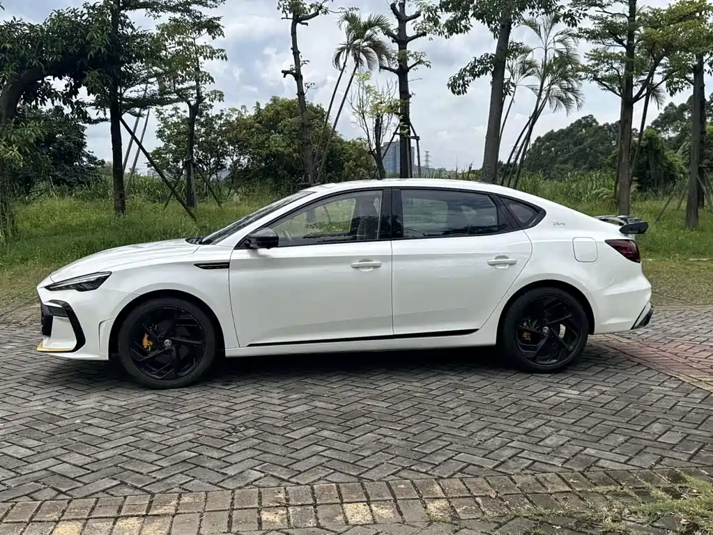 MG MG6 — миниатюра 4