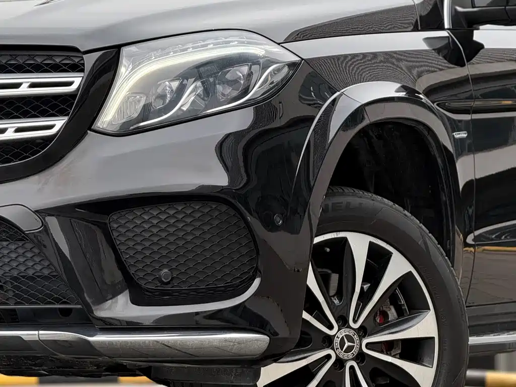 Mercedes-Benz GLS — миниатюра 2