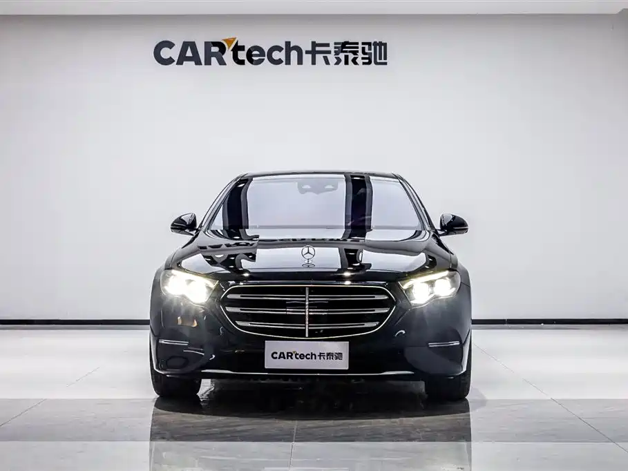 Mercedes-Benz E-Class 2024