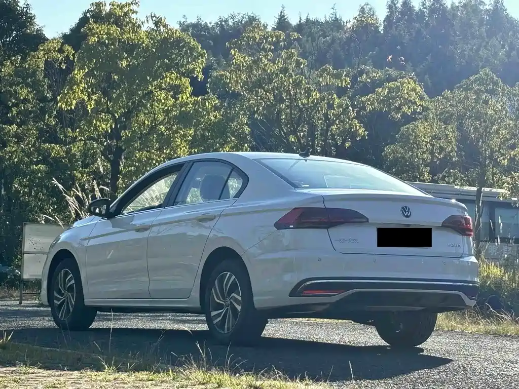 Volkswagen Bora — миниатюра 4