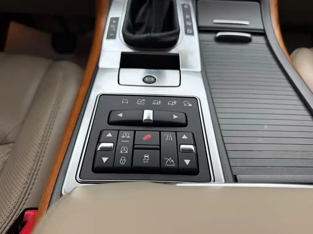 Land Rover Sport — миниатюра 8