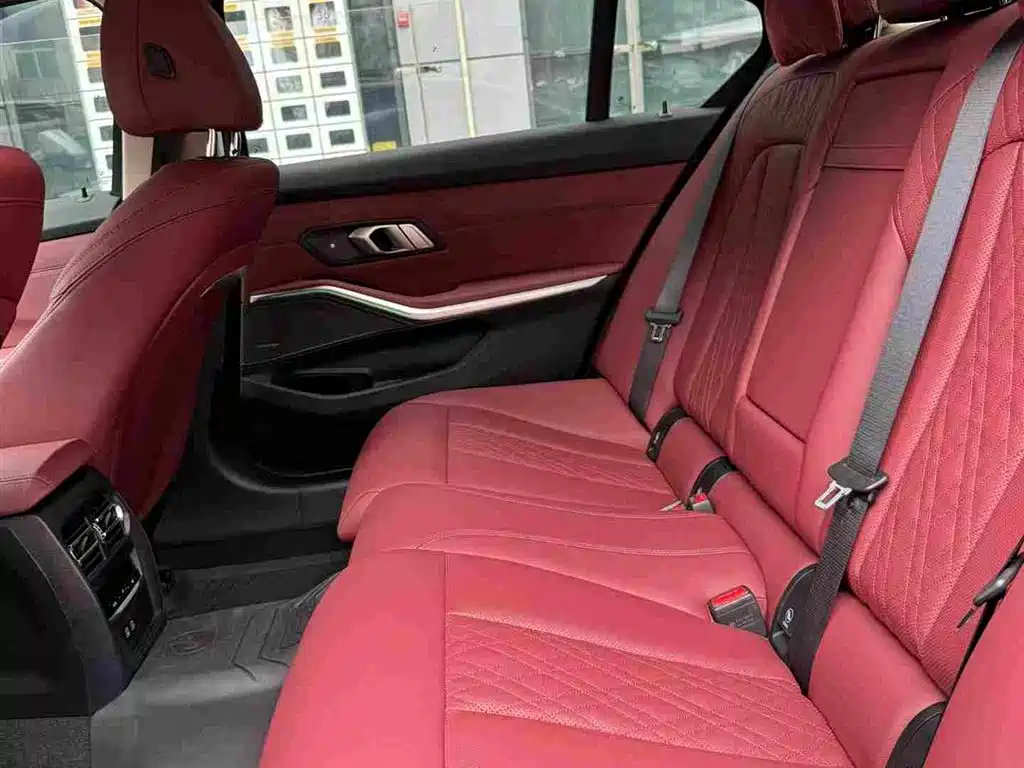 BMW 3 Series — миниатюра 10