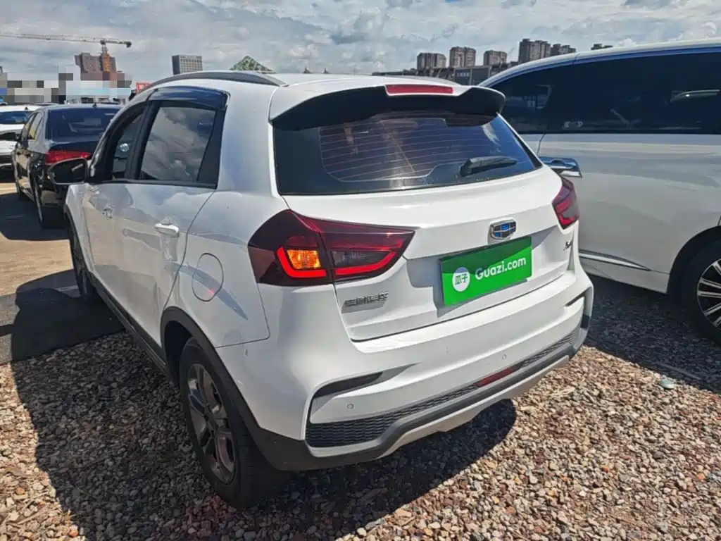 Geely Vision X3 — миниатюра 5