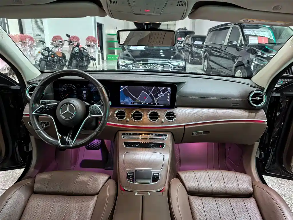 MERCEDES-BENZ E CLASS