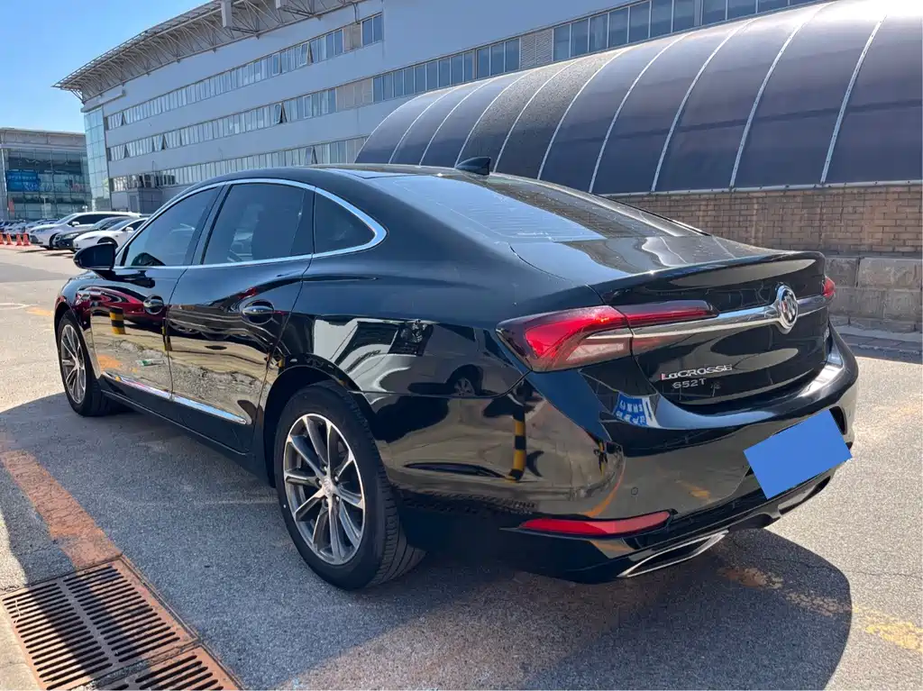 Buick LaCrosse — миниатюра 6