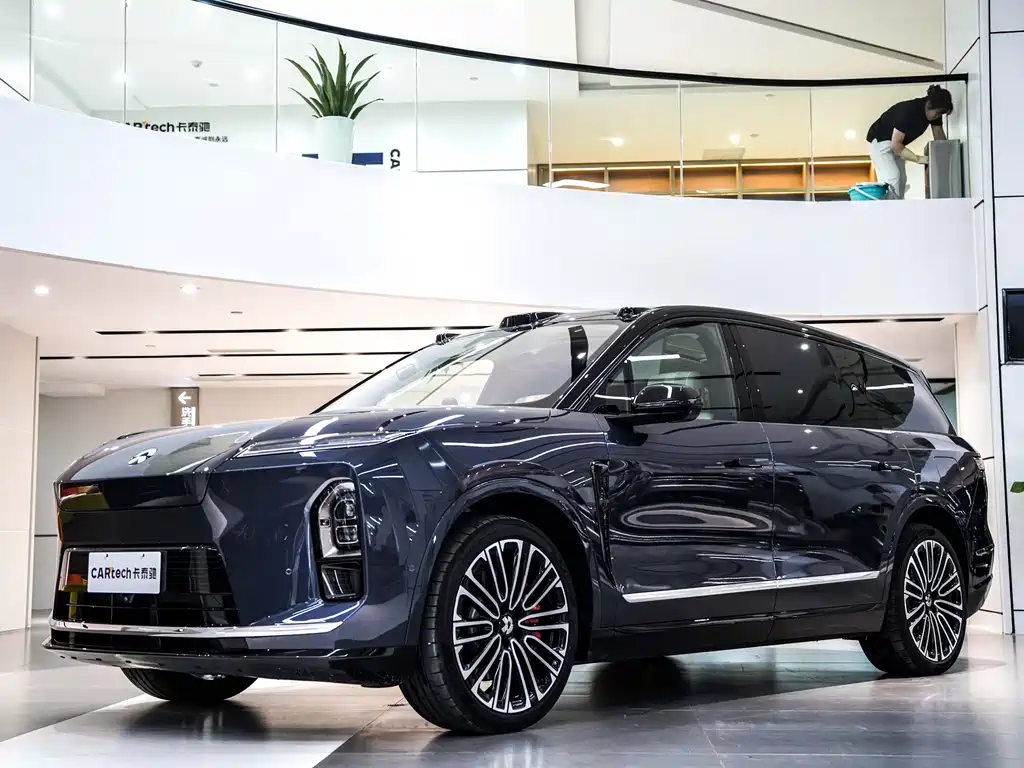 NIO ES8 — миниатюра 38