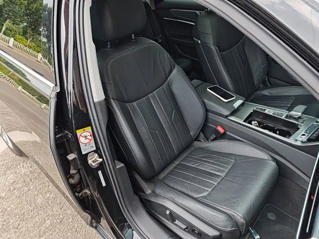 Audi A6L — миниатюра 25