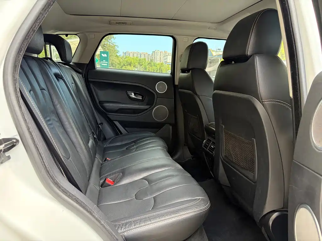 Land Rover Evoque (Import) — миниатюра 8